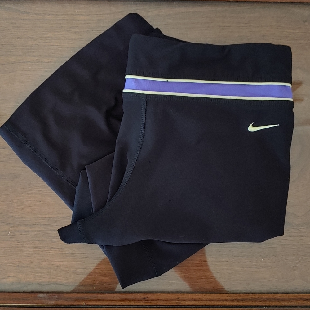 🔴SOLD 🔴Nike Women's Fit Dry Capri Athletic - Picture 4 of 11